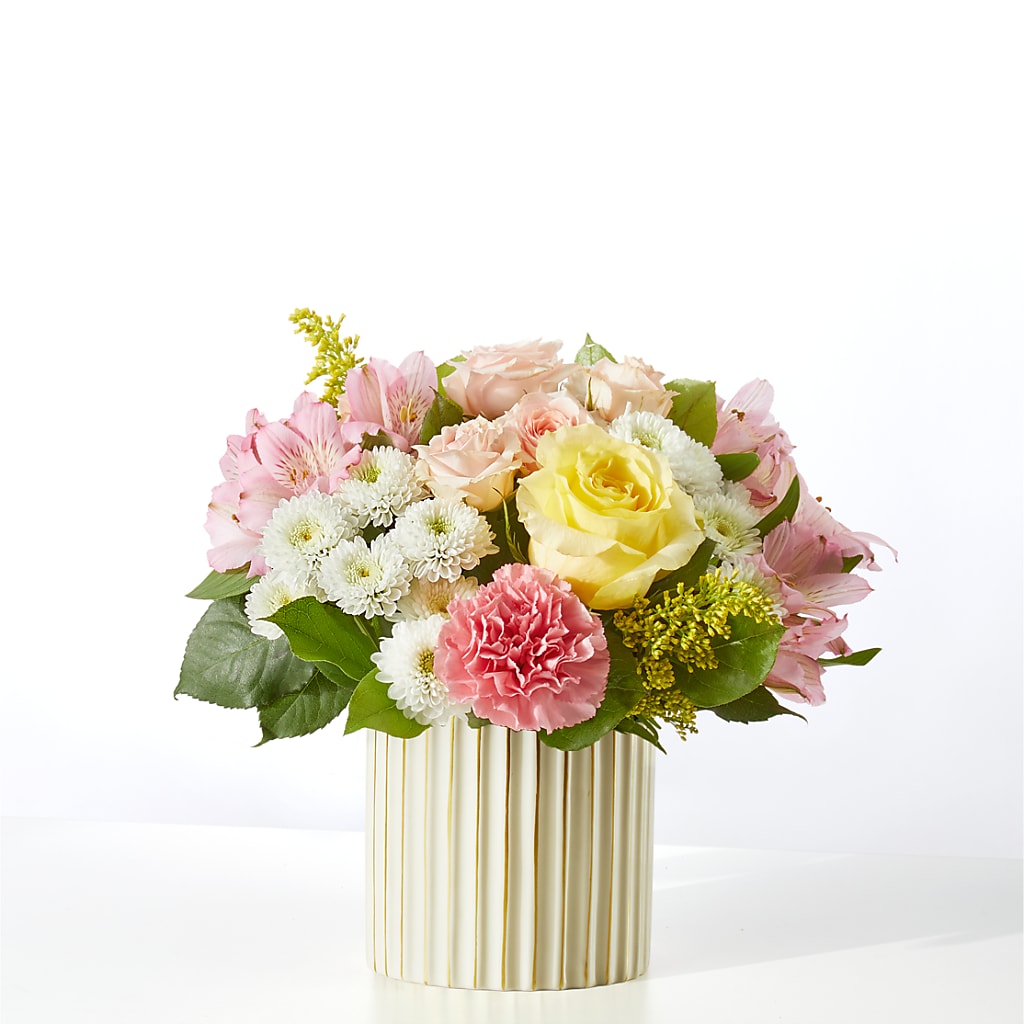 Watercolors Bouquet – GIA'S GARDEN FLOWER SHOP INC, Bronx NY