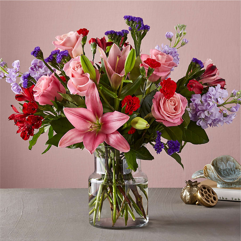 Romantique Bouquet – GIA'S GARDEN FLOWER SHOP INC, Bronx NY