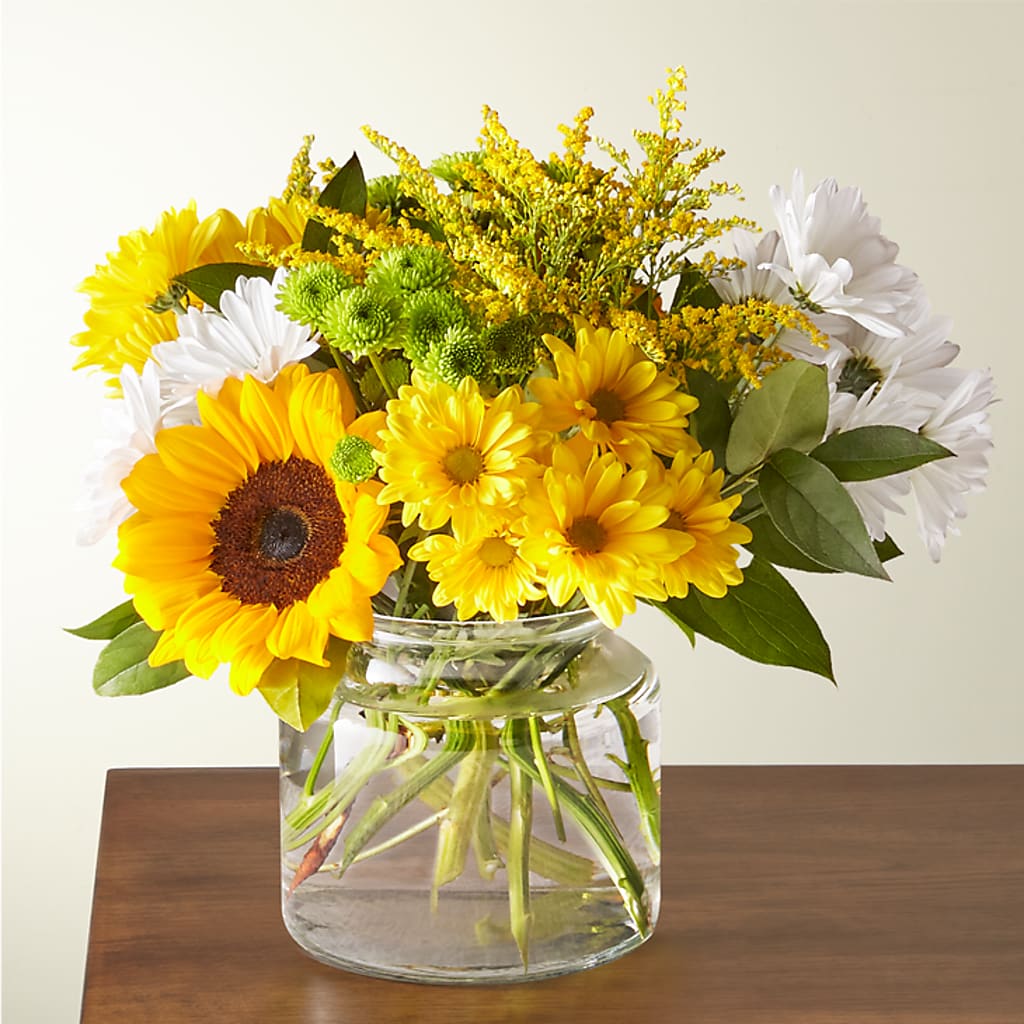 Hello Sunshine Bouquet – GIA'S GARDEN FLOWER SHOP INC, Bronx NY