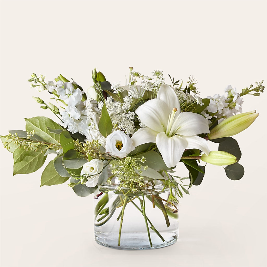 Alluring Elegance Bouquet – GIA'S GARDEN FLOWER SHOP INC, Bronx NY