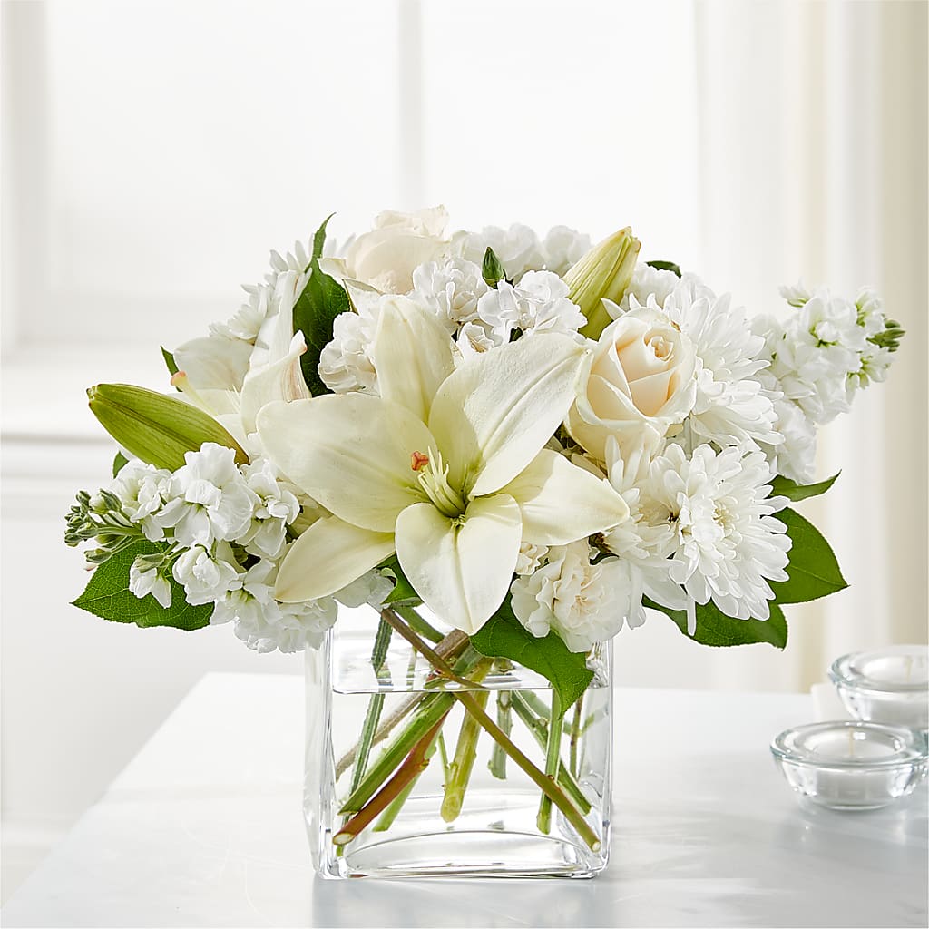 Gentle Breeze Bouquet – GIA'S GARDEN FLOWER SHOP INC, Bronx NY