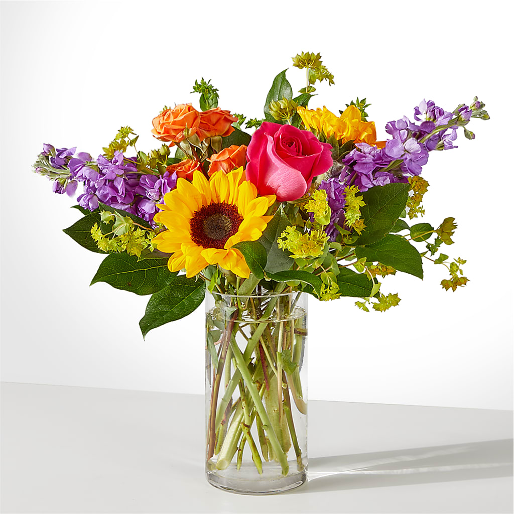 Vibrant Greetings Bouquet – GIA'S GARDEN FLOWER SHOP INC, Bronx NY