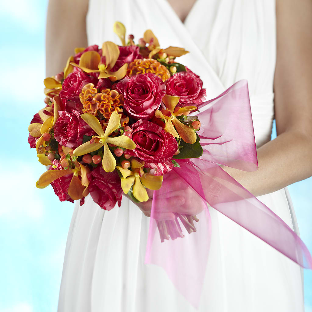 Brilliant Shades of Love Bouquet – GIA'S GARDEN FLOWER SHOP INC, Bronx NY