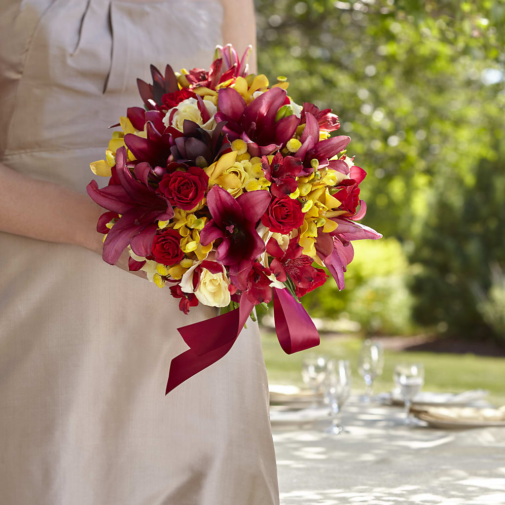 Sunningdale Bouquet – GIA'S GARDEN FLOWER SHOP INC, Bronx NY