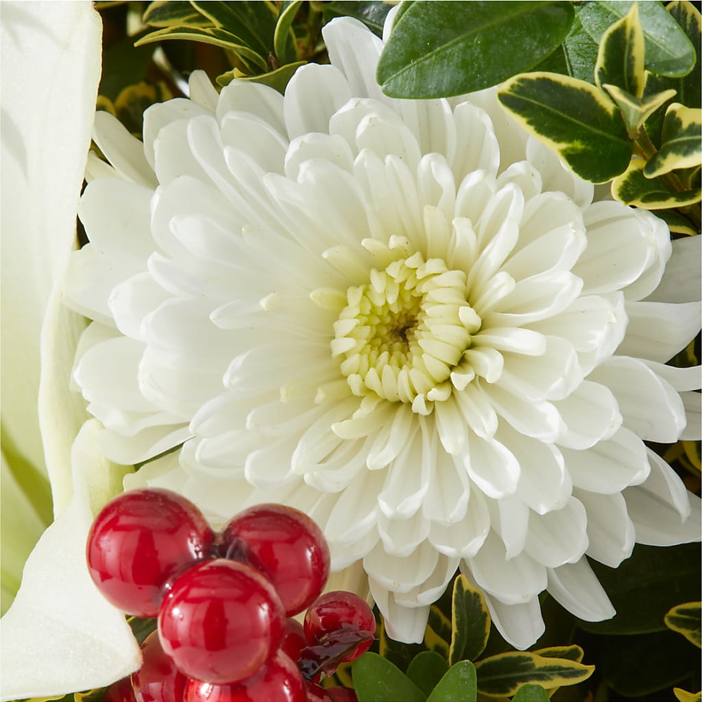 Festive Moments Tree – GIA'S GARDEN FLOWER SHOP INC, Bronx NY