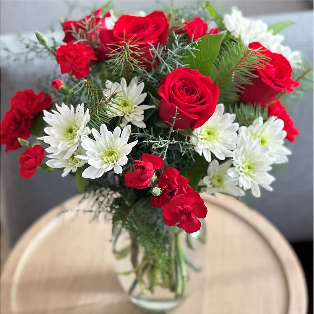 Seasonal Magic Bouquet – GIA'S GARDEN FLOWER SHOP INC, Bronx NY