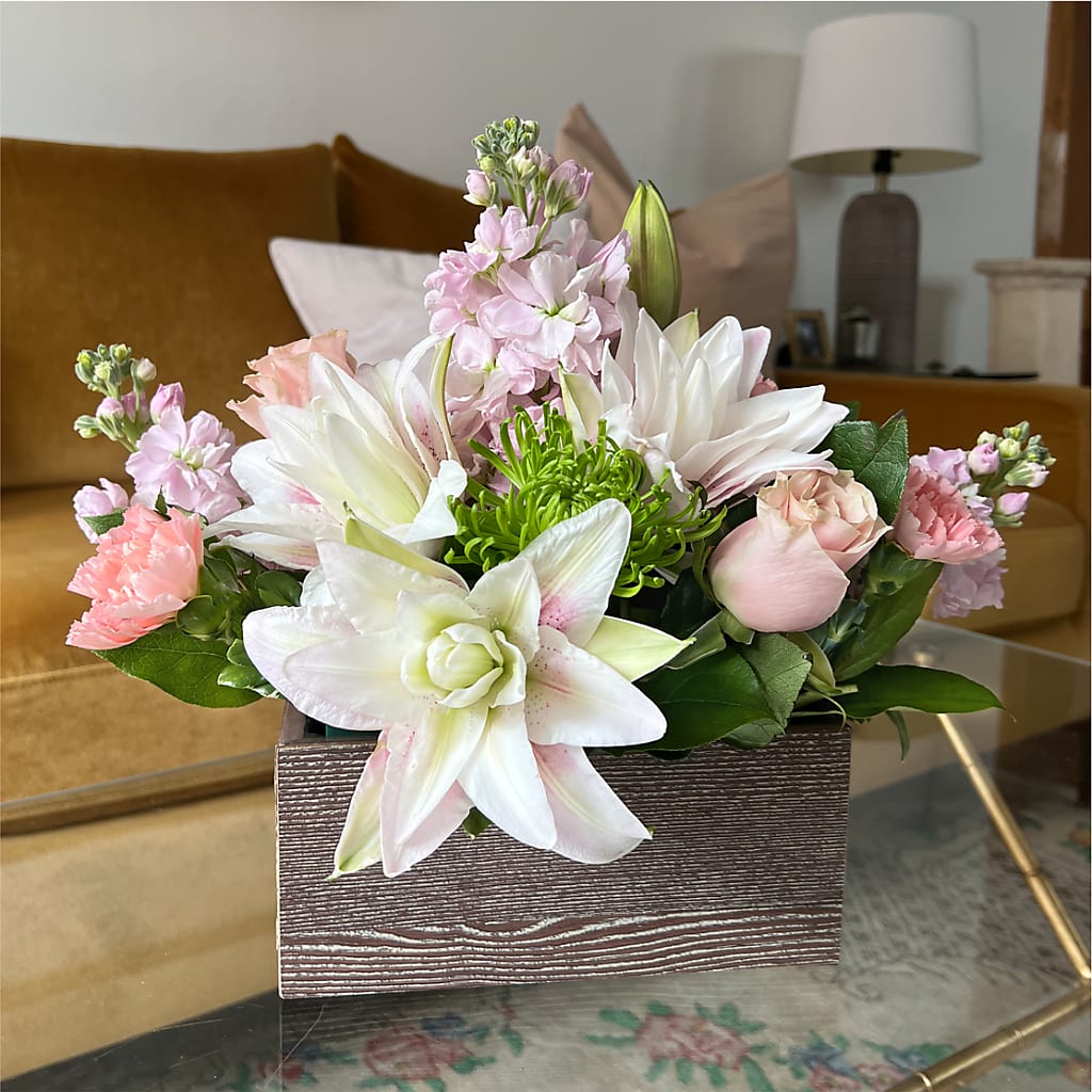Beautiful Spirit Basket – GIA'S GARDEN FLOWER SHOP INC, Bronx NY