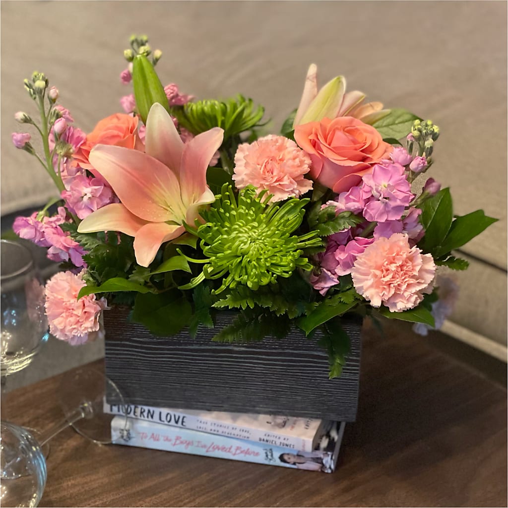 Beautiful Spirit Basket – GIA'S GARDEN FLOWER SHOP INC, Bronx NY