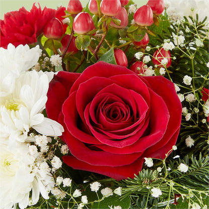 Chance of Flurries Bouquet – GIA'S GARDEN FLOWER SHOP INC, Bronx NY