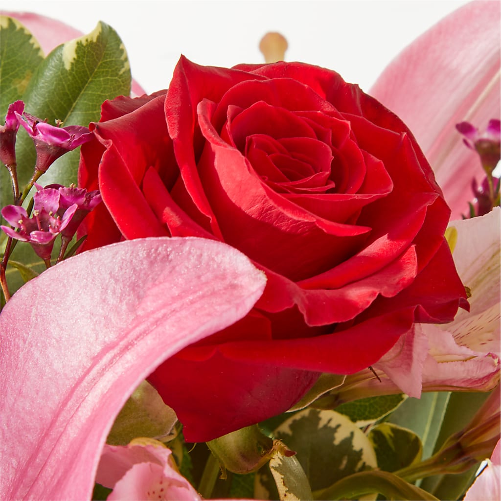 Lucky in Love Bouquet – GIA'S GARDEN FLOWER SHOP INC, Bronx NY