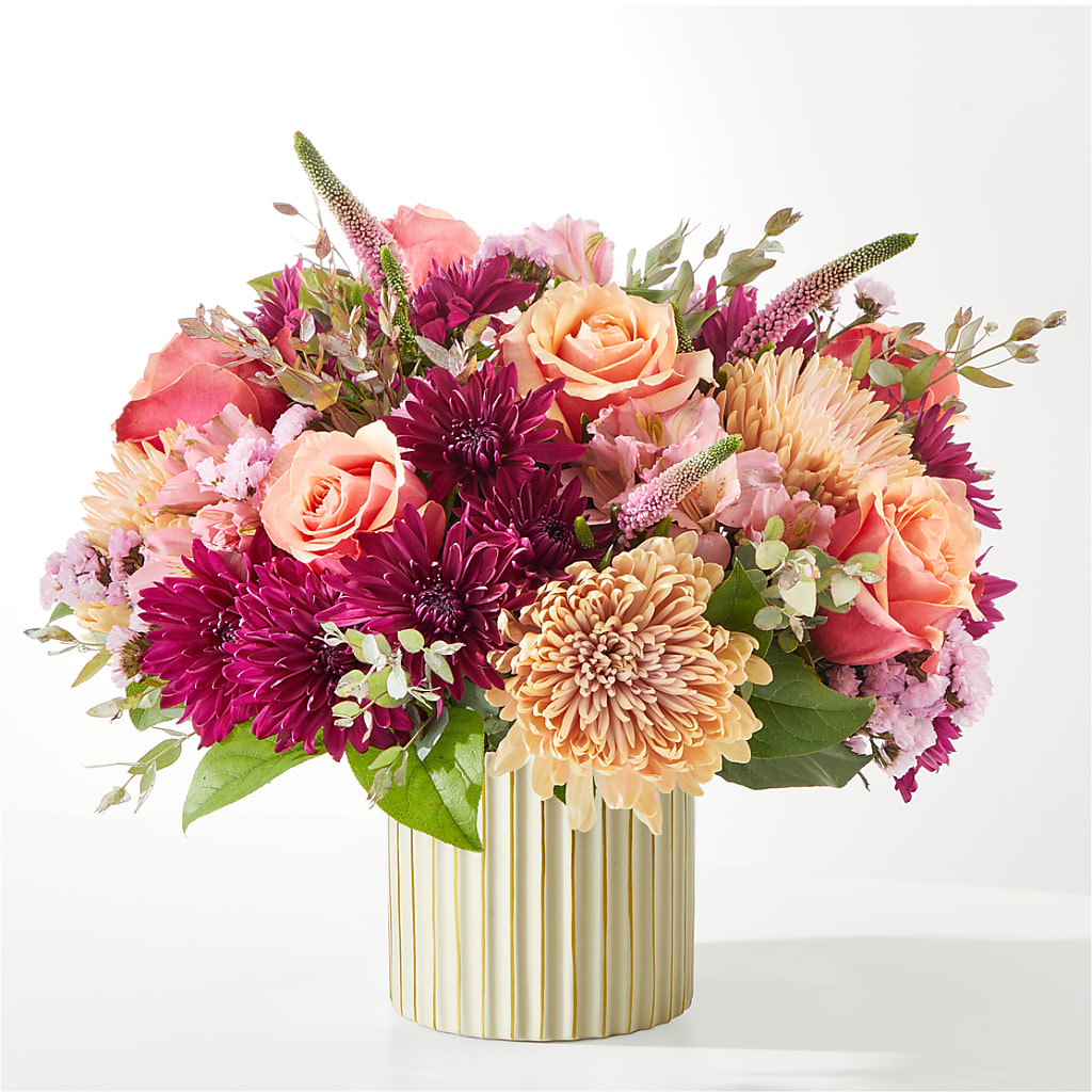 Berry Cobbler Bouquet with Ivory Vase – GIA'S GARDEN FLOWER SHOP INC, Bronx NY