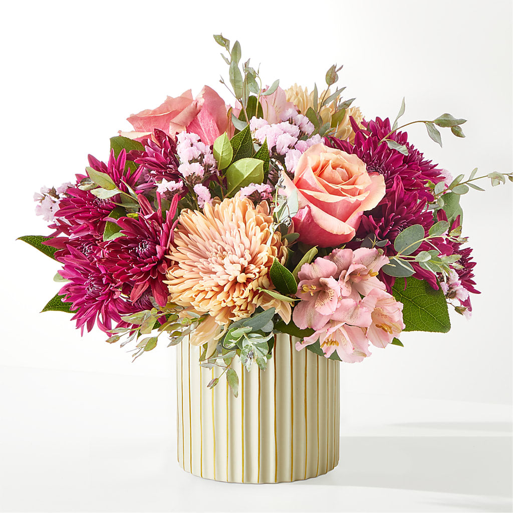 Berry Cobbler Bouquet with Ivory Vase – GIA'S GARDEN FLOWER SHOP INC, Bronx NY