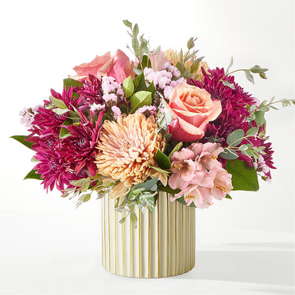 Berry Cobbler Bouquet with Ivory Vase – GIA'S GARDEN FLOWER SHOP INC, Bronx NY