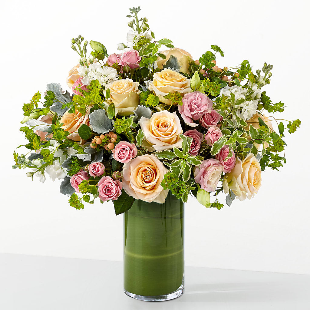 The Glamour Shot – GIA'S GARDEN FLOWER SHOP INC, Bronx NY